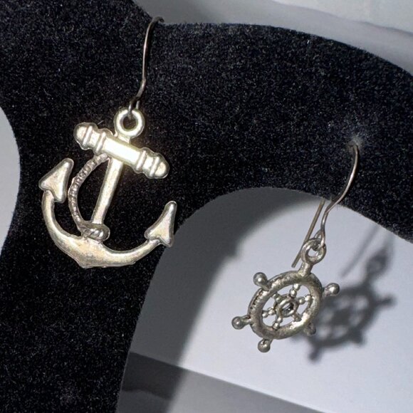 Anchor and Wheel Dangle Earrings - Picture 3 of 8